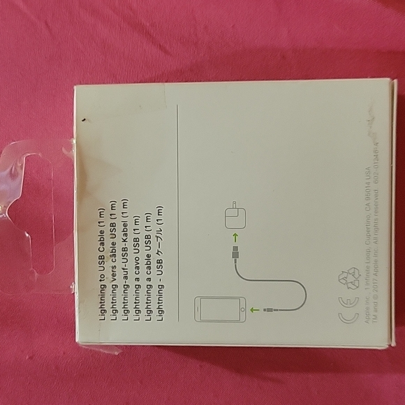 Apple Lighting to USB Cable 1m... NWT - Picture 3 of 4